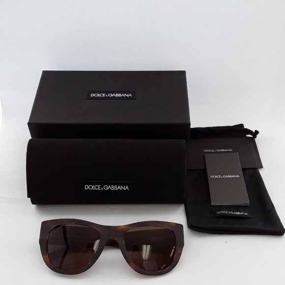 New in box Dolce & Gabbana DG 4127 Sunglasses main image 6